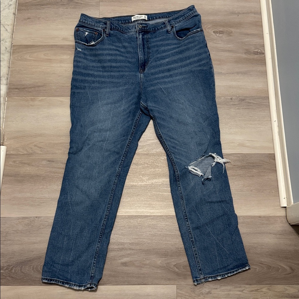 abercombie slim straight 90s jeans.
